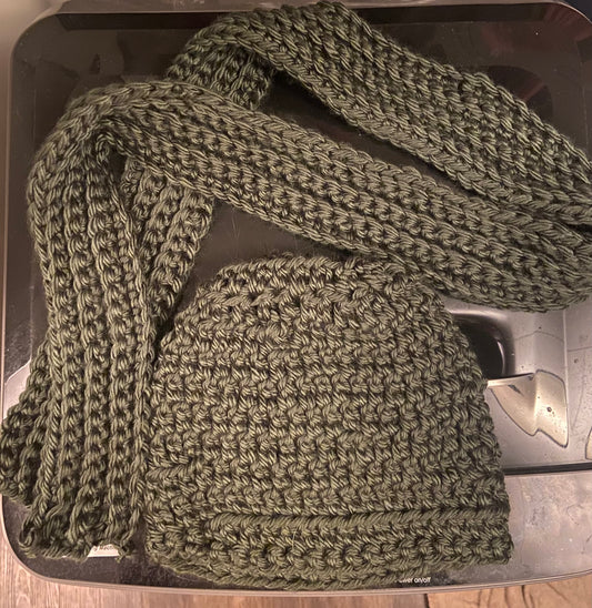 Ashland Pine Hat/scarf combo